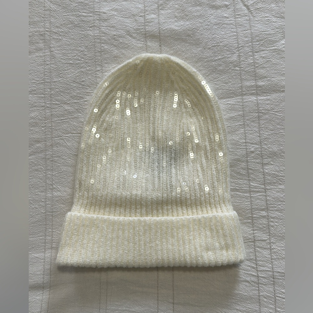 Steve Madden Sequin Beanie - Picture 2 of 4